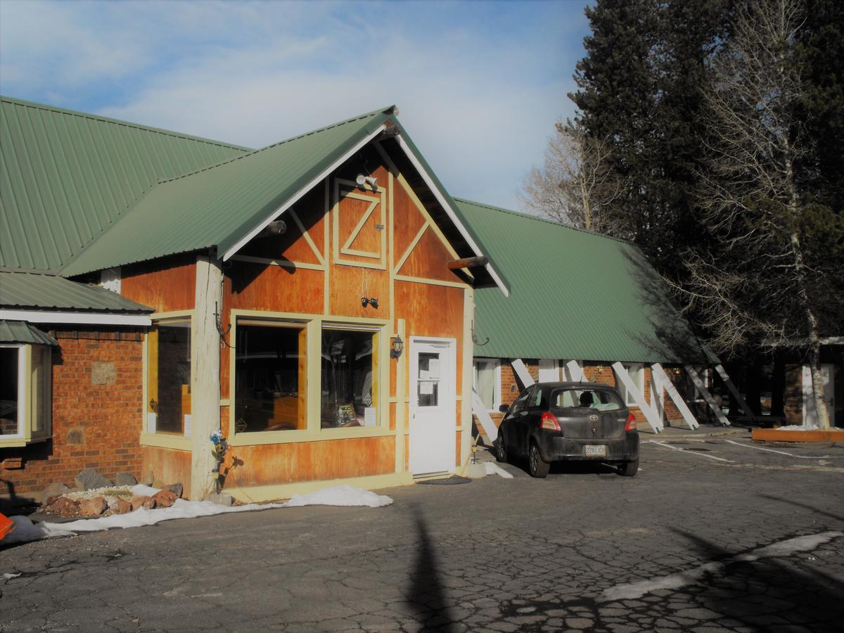 Eagle Crater Lake Inn Chemult Exterior foto