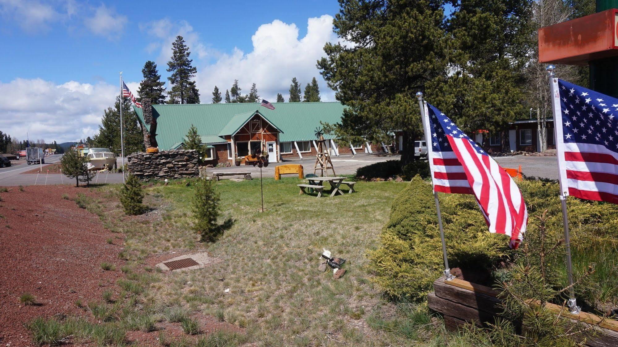 Eagle Crater Lake Inn Chemult Exterior foto